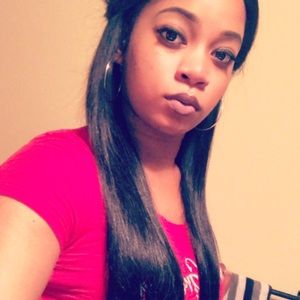 Meet your Posher, Deidre